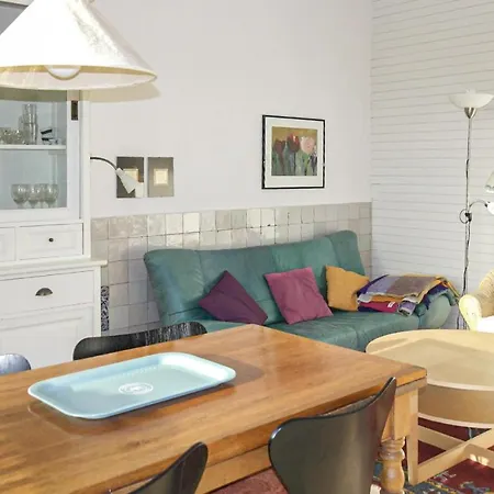 Apartment Pimpernel1 *